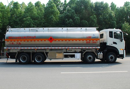 國六東風(fēng)天龍30方運(yùn)油車 國六東風(fēng)天龍30方運(yùn)油車