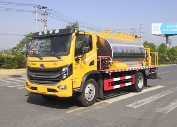 6.3立方東風(fēng)華神T3標(biāo)準(zhǔn)型瀝青灑布車 6.3立方東風(fēng)華神T3標(biāo)準(zhǔn)型瀝青灑布車