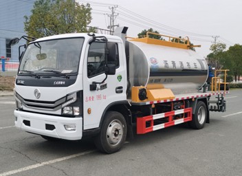 7立方智能型瀝青灑布車(chē) 7立方智能型瀝青灑布車(chē)