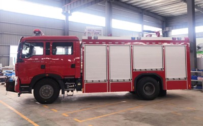 國(guó)六重汽豪沃5噸B類(lèi)泡沫城市主戰(zhàn)消防車(chē) 國(guó)六重汽豪沃5噸B類(lèi)泡沫城市主戰(zhàn)消防車(chē)